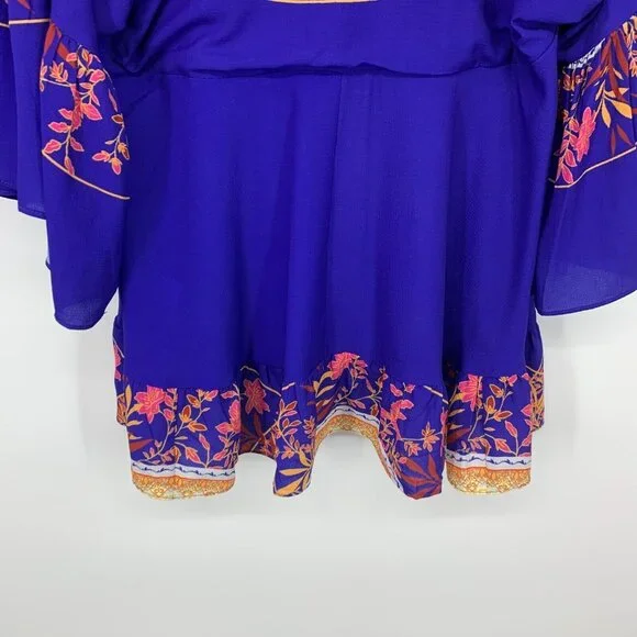 Umgee Top Blue V Neck Bell Sleeve Boho Medallion Printed - Picture 11 of 11